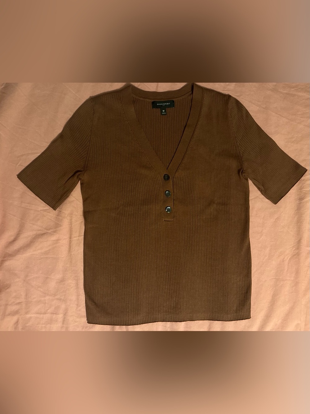 Banana Republic V-Neck Henley in Brown